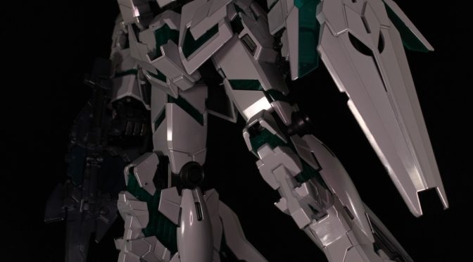 激安】 MG 1 100 ユニコーンガンダム レッド グリーン ツインフレーム